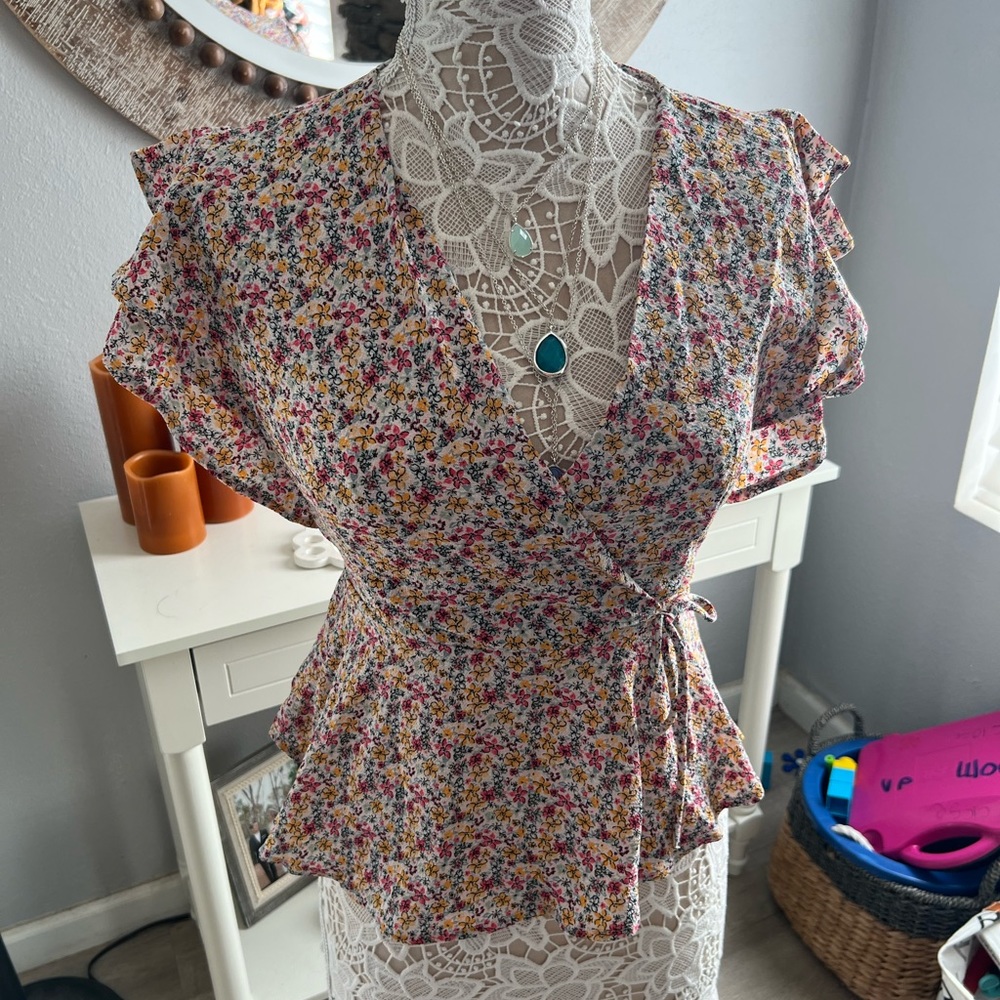 Floral top